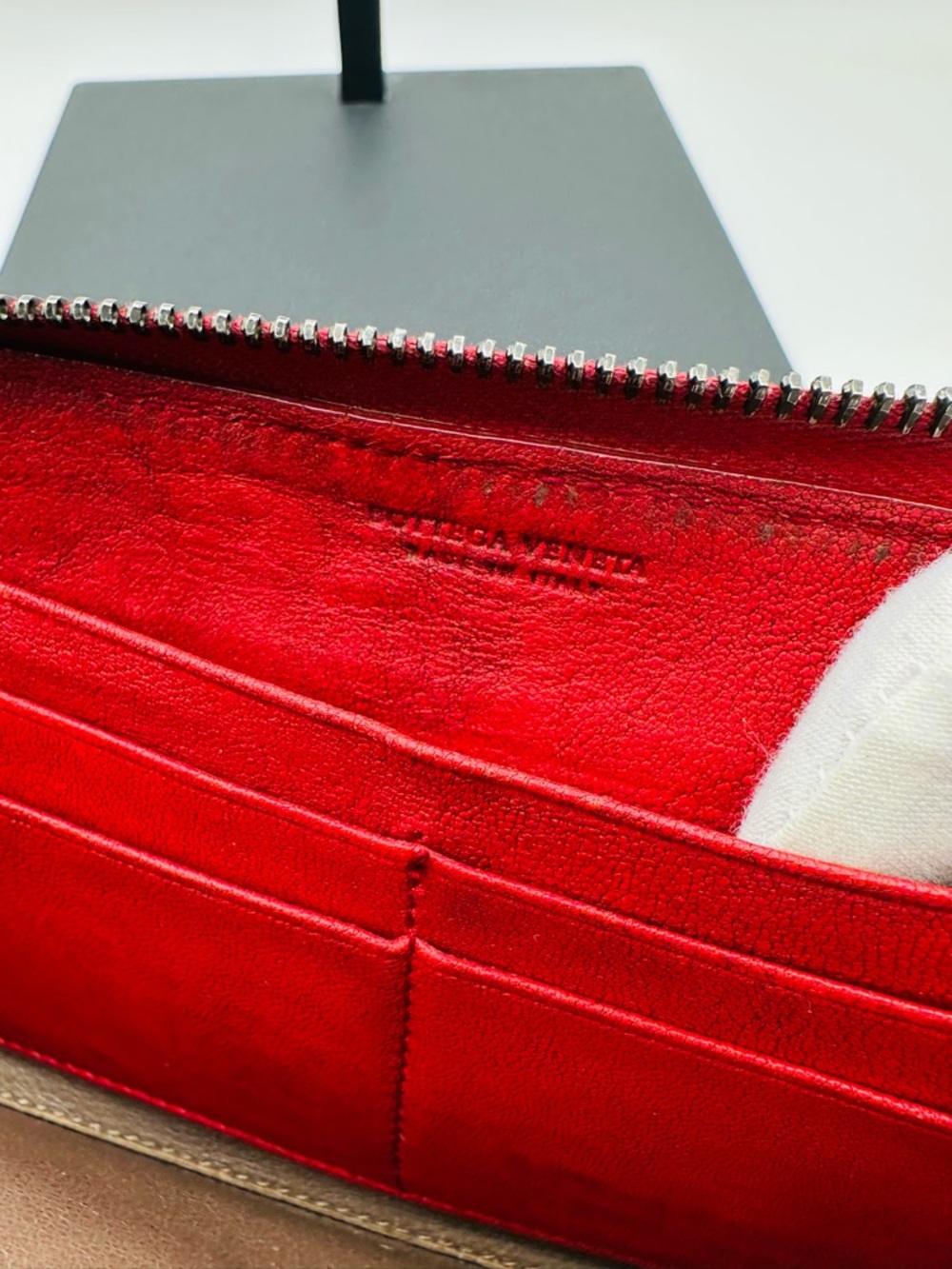 Bottega Veneta Weave Zip Around Wallet - Picture 6 of 11